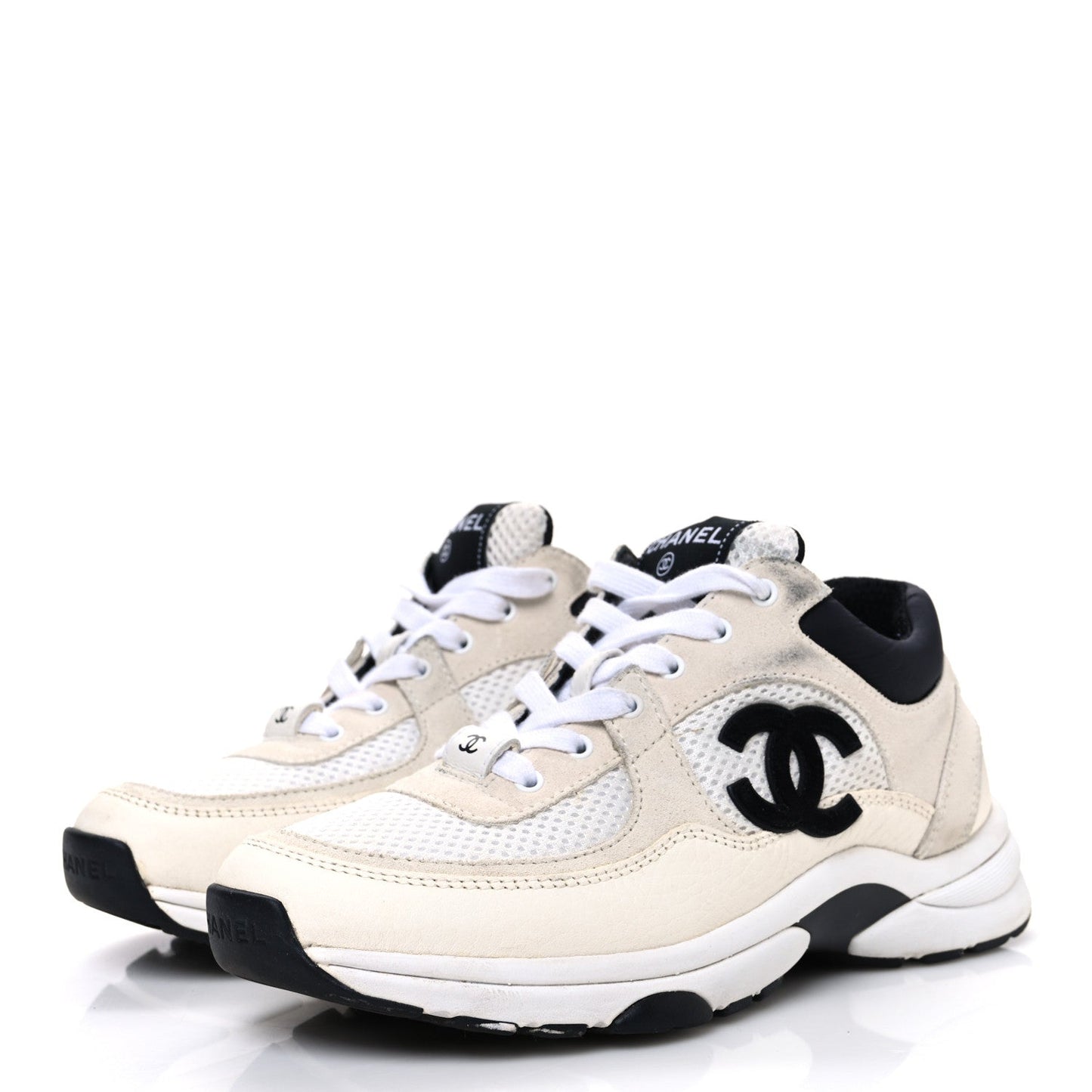 Mesh Suede Calfskin Grained Calfskin Womens CC Sneakers 36 White Black
