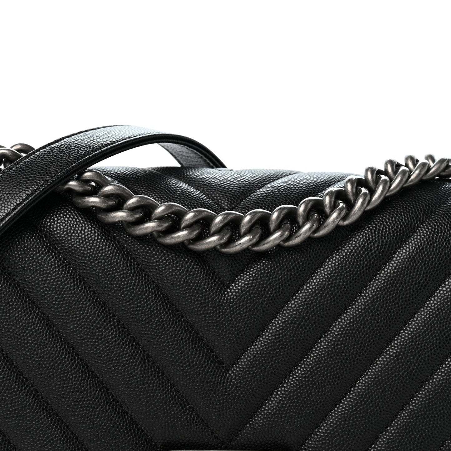 Caviar Chevron Quilted Medium Boy Flap Black