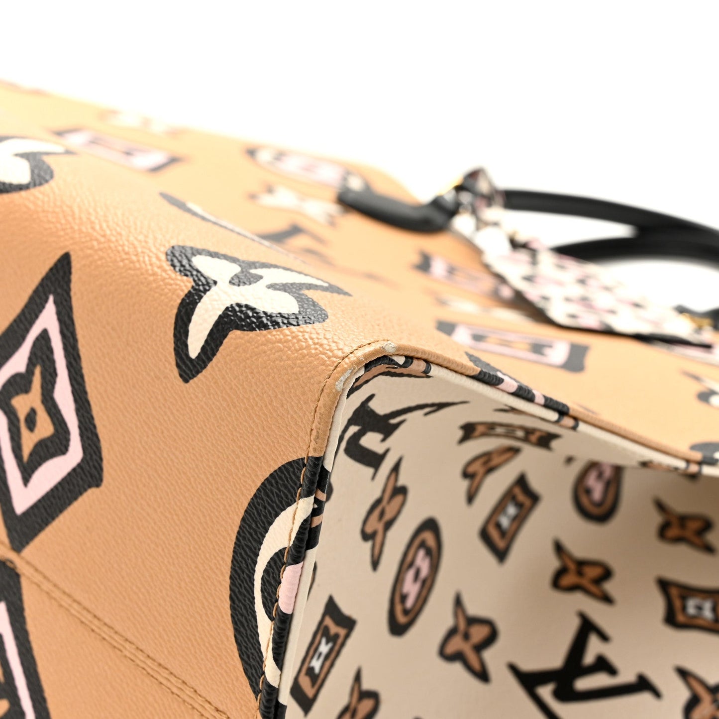 Monogram Giant Wild At Heart Onthego GM Arizona