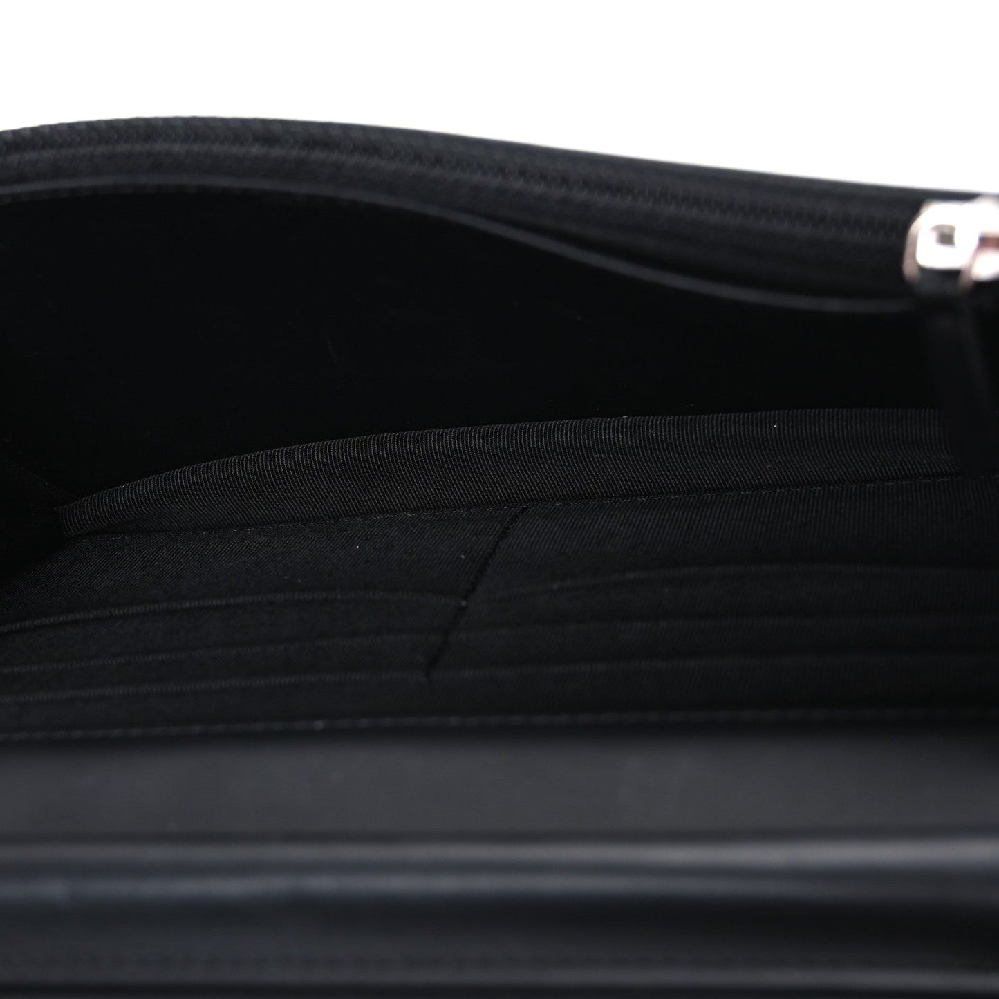 Patent Quilted Wallet On Chain WOC Black