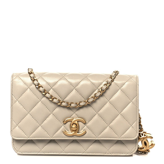 Lambskin Quilted CC Wallet on Chain WOC Light Beige