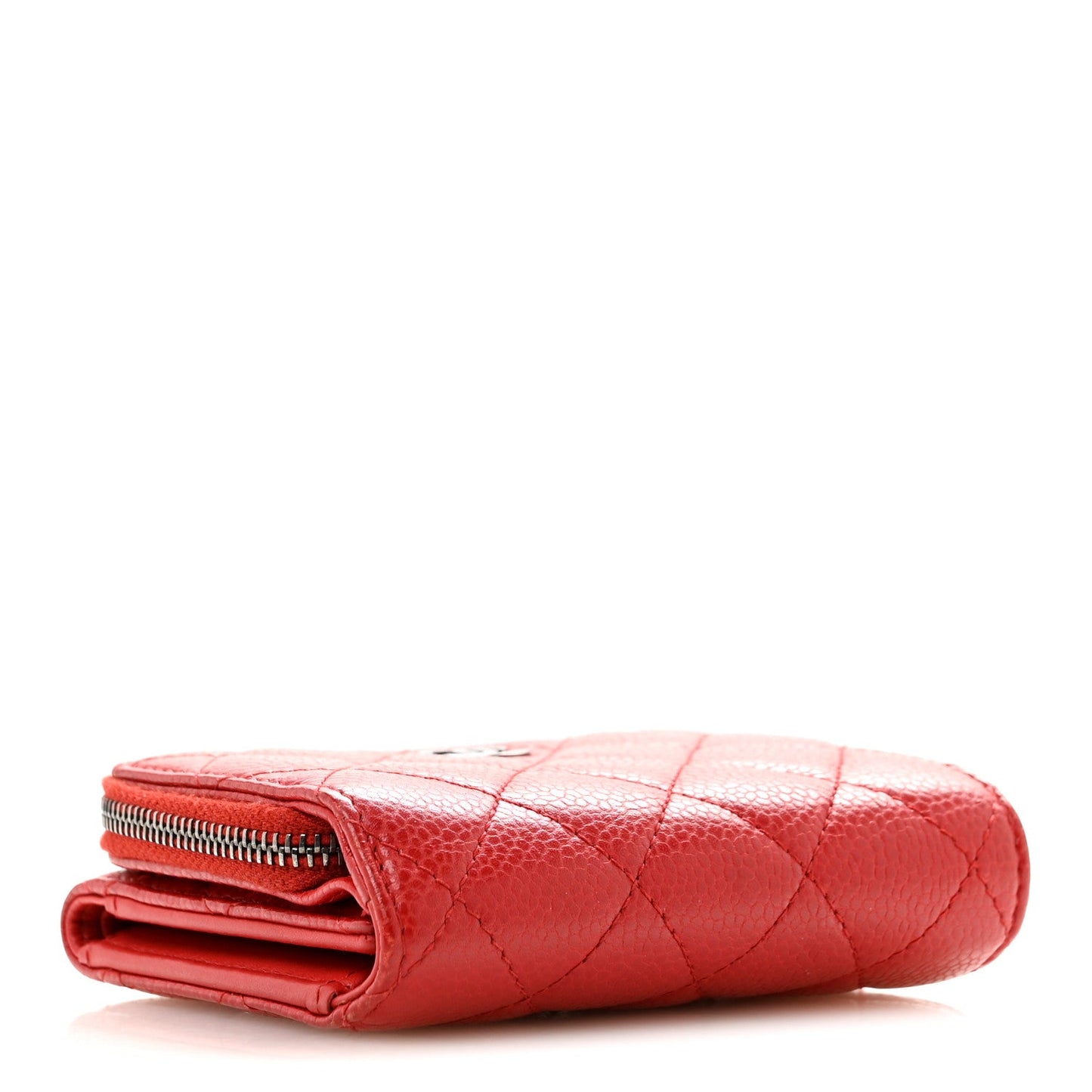 Caviar Quilted CC Zip Tri-Fold Wallet Red