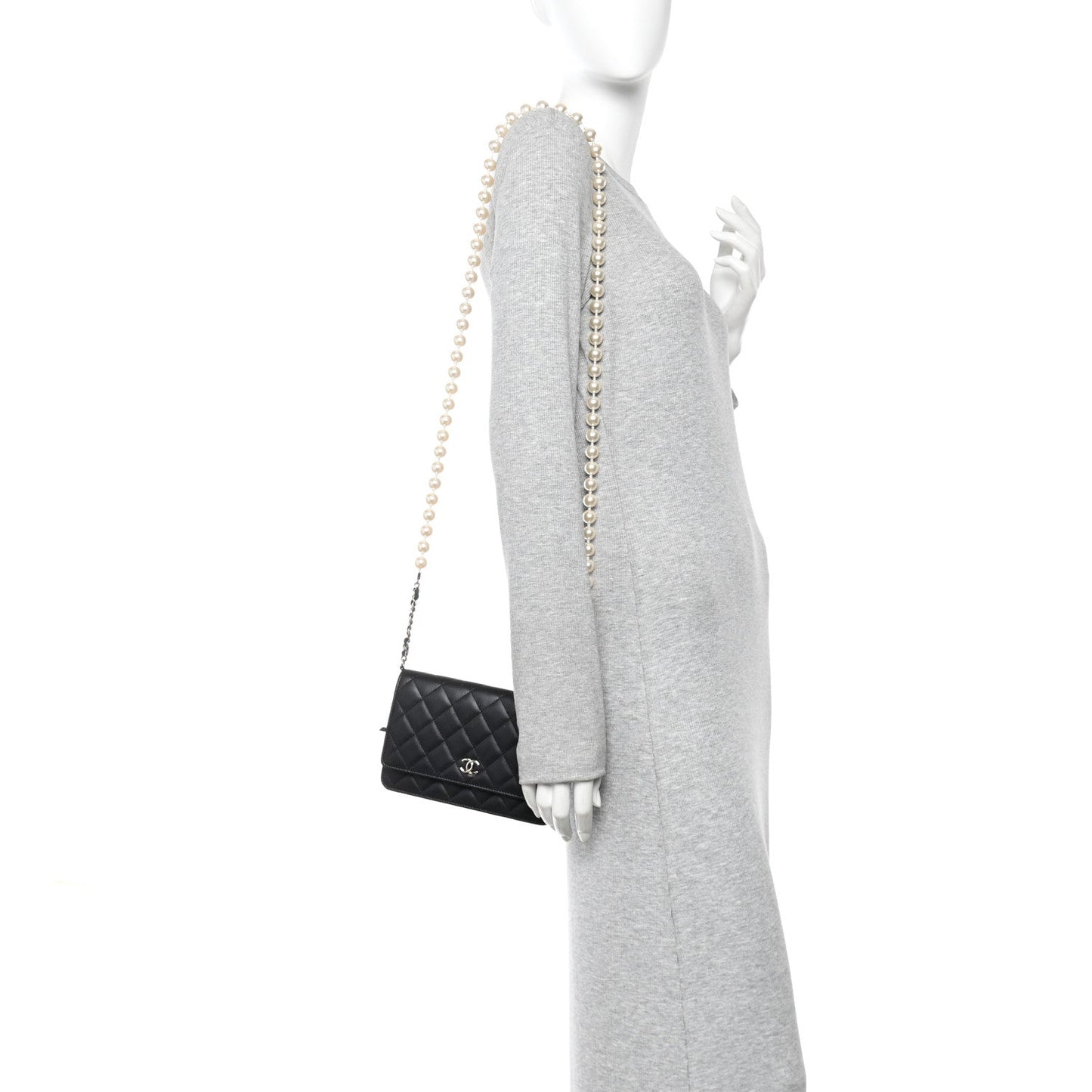 Lambskin Quilted Pearl Wallet On Chain WOC Black