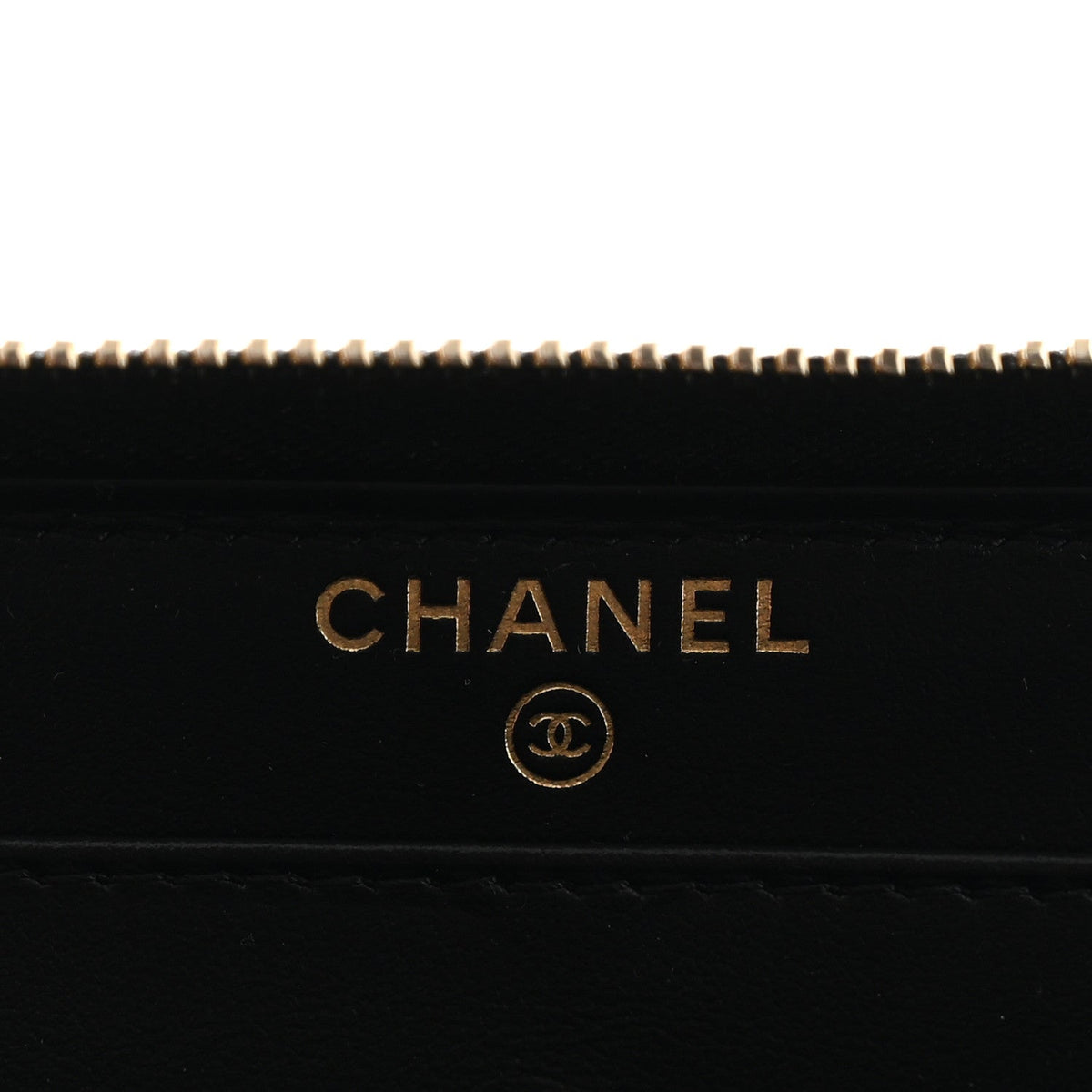 Caviar Quilted Filigree Zip Around Wallet Black