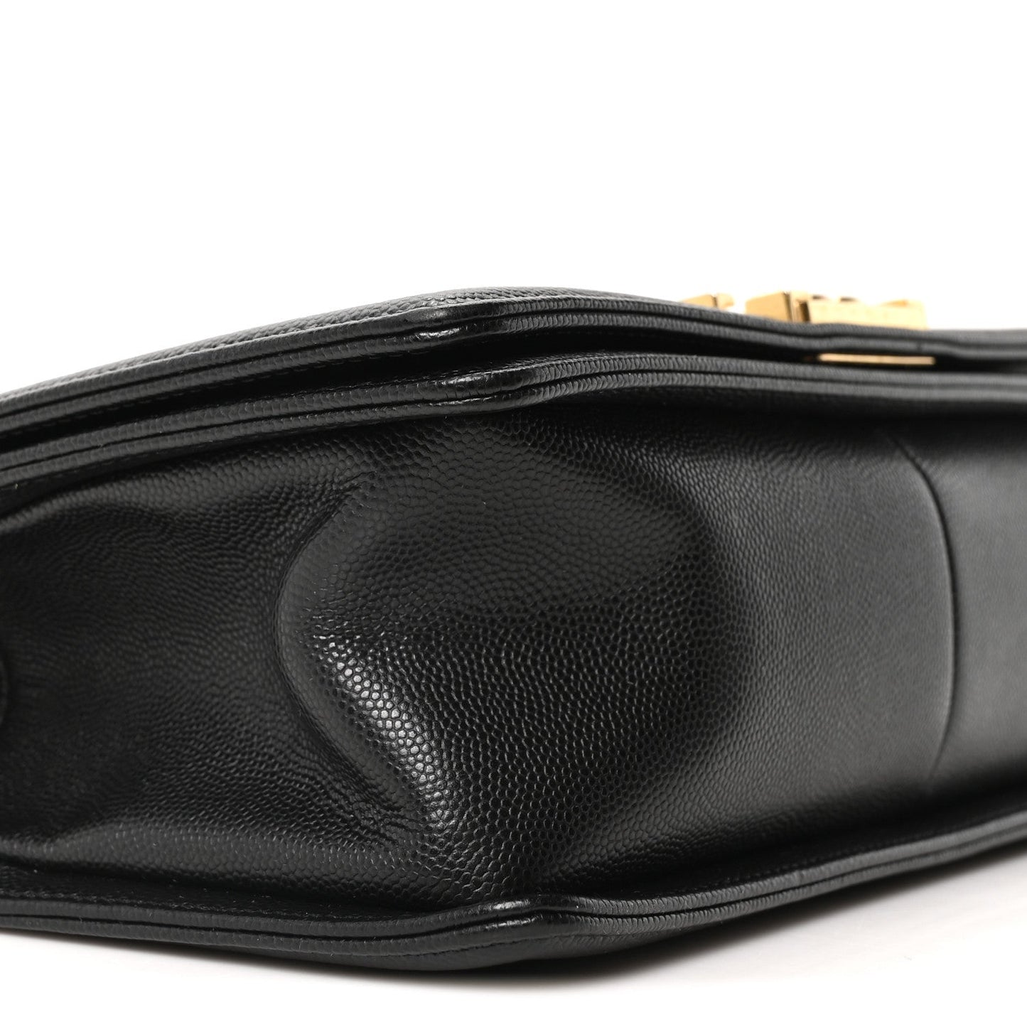Caviar Quilted Medium Boy Flap Black