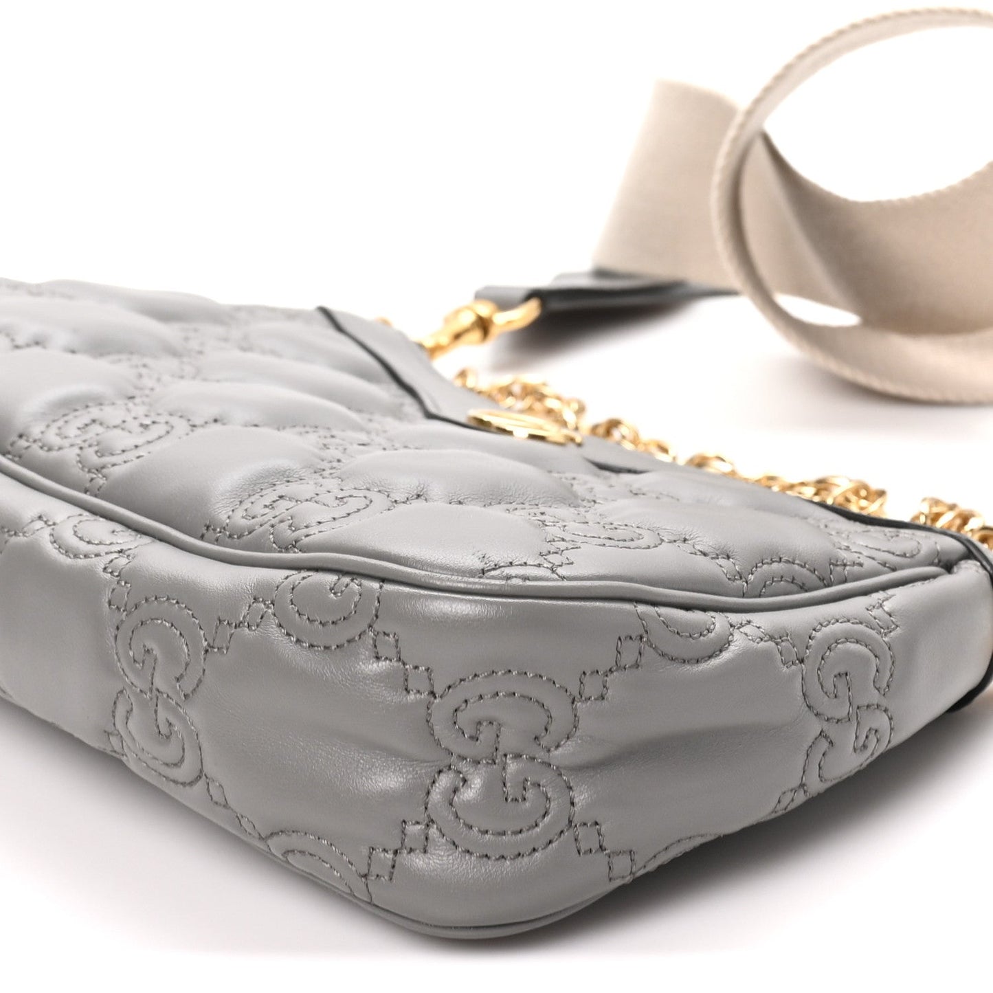 Calfskin GG Matelasse Chain Handbag Dusty Grey Natural