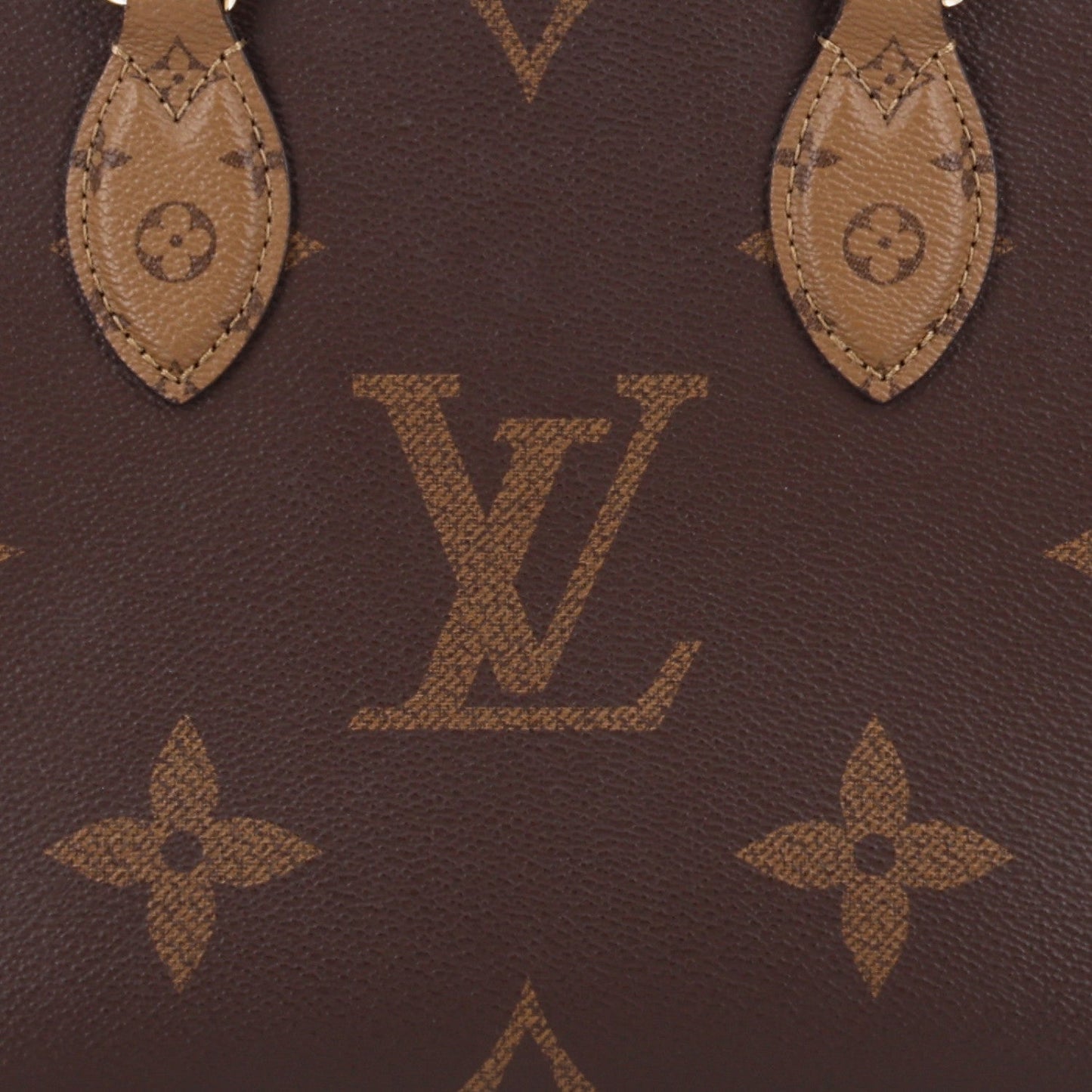 Reverse Monogram Giant Onthego BB