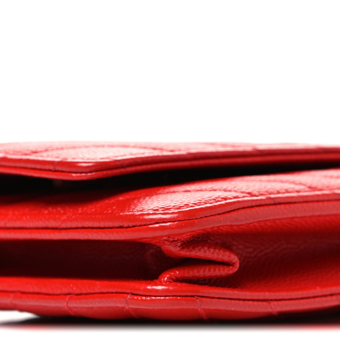 Caviar Chevron Quilted Wallet On Chain WOC Red