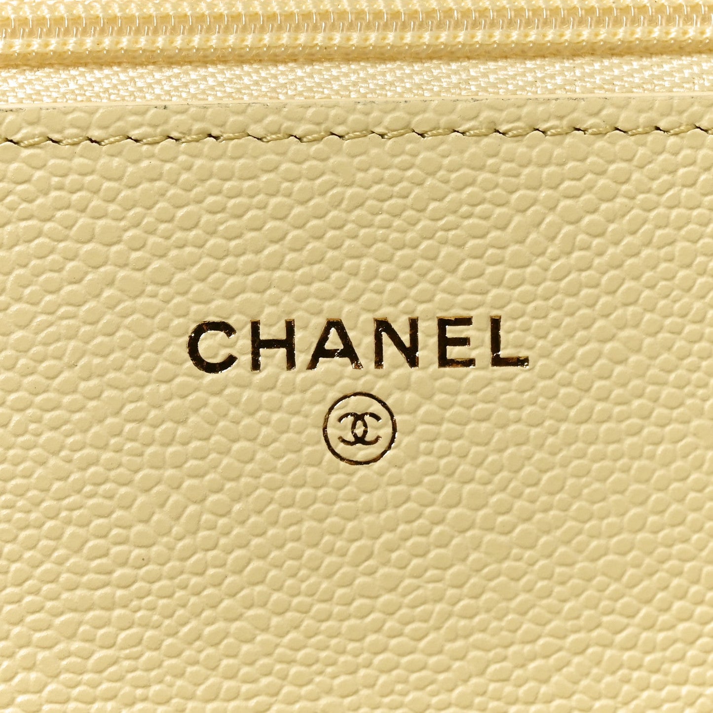 Caviar Quilted CC Turnlock Wallet On Chain WOC Light Yellow