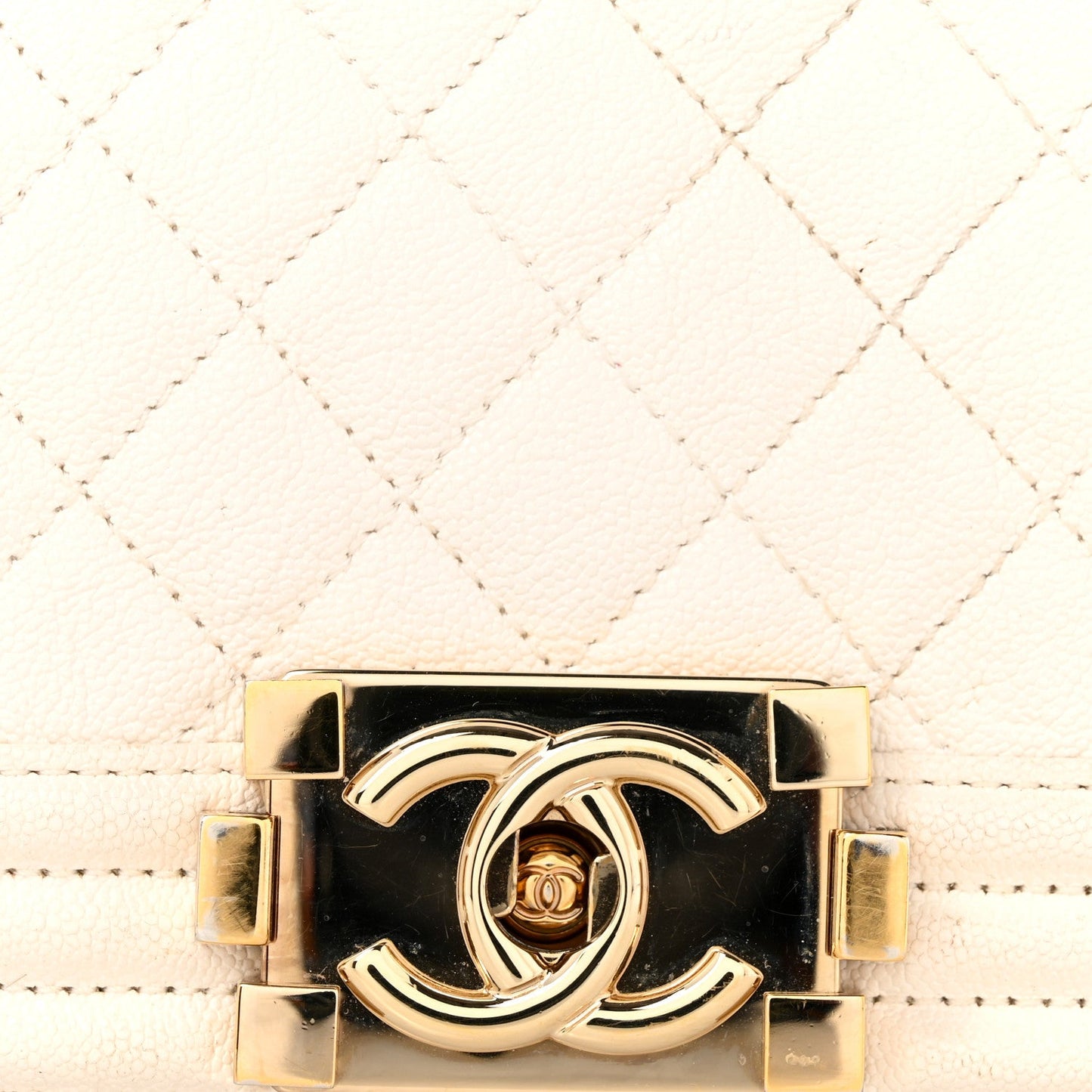 Caviar Quilted New Medium Boy Flap White