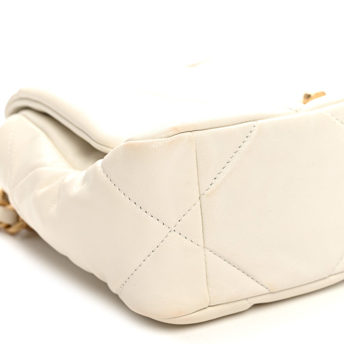 Lambskin Quilted Medium Chanel 19 Flap  White