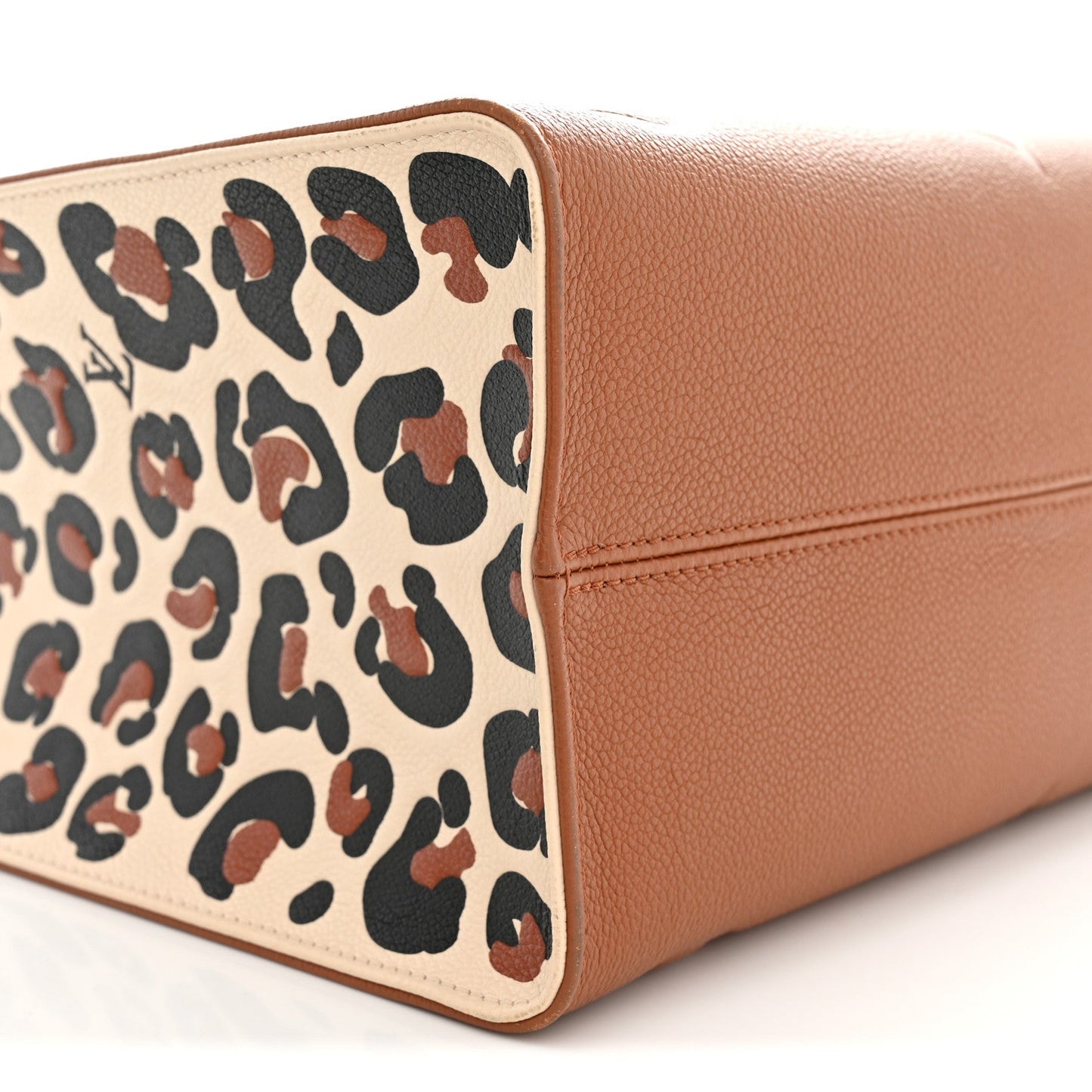 Empreinte Monogram Giant Wild At Heart Onthego MM Caramel