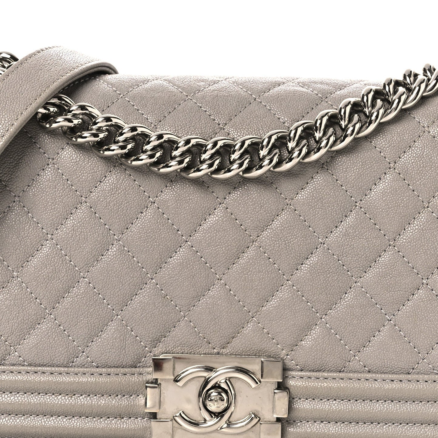 Caviar Quilted Medium Boy Flap Light Grey