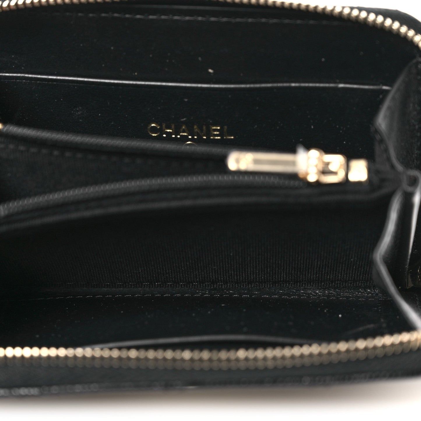 Caviar Quilted Crystal Zip Around Coin Purse Wallet Black