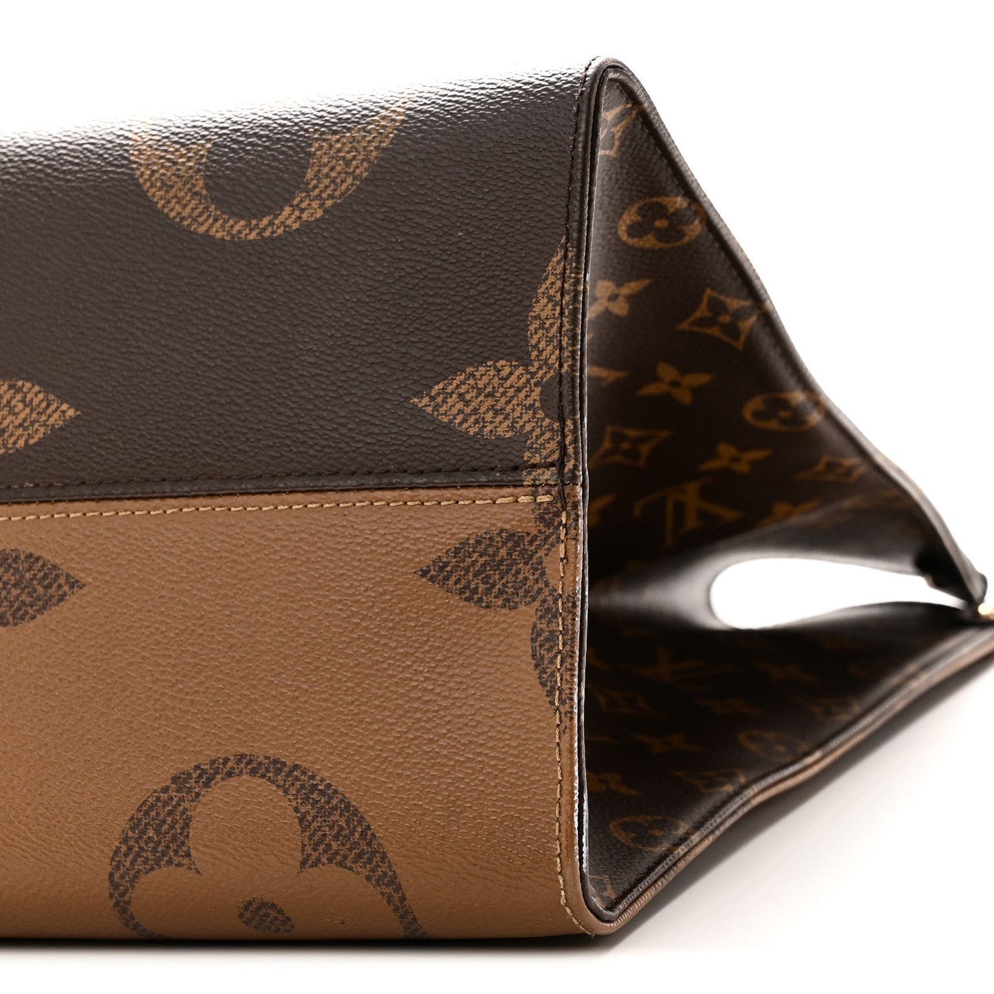 Reverse Monogram Giant Onthego GM
