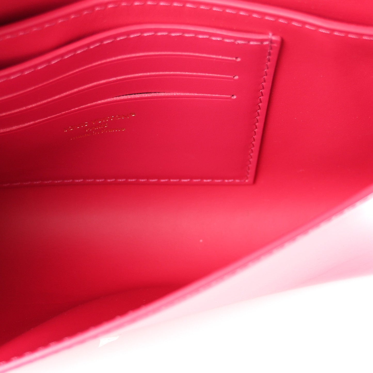 Calfskin LV Wallet On Chain Capucines Raspberry