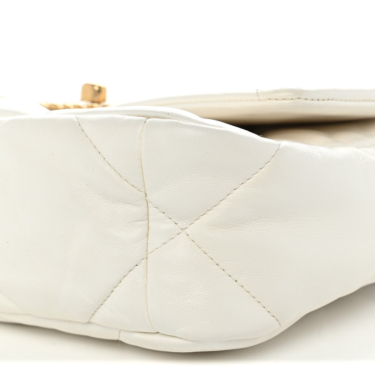 Goatskin Quilted Medium Chanel 19 Flap White