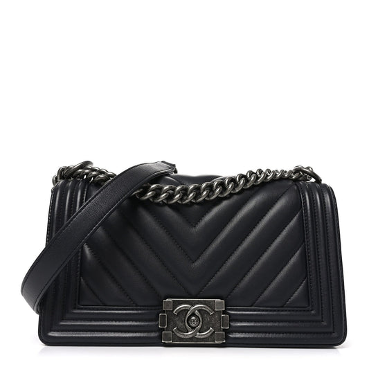 Lambskin Chevron Quilted Medium Boy Flap Black