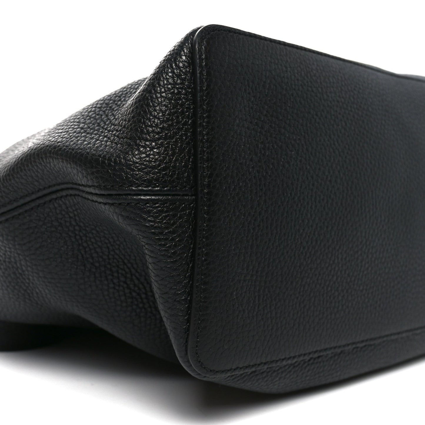 Pebbled Calfskin Large Soho Hobo Black