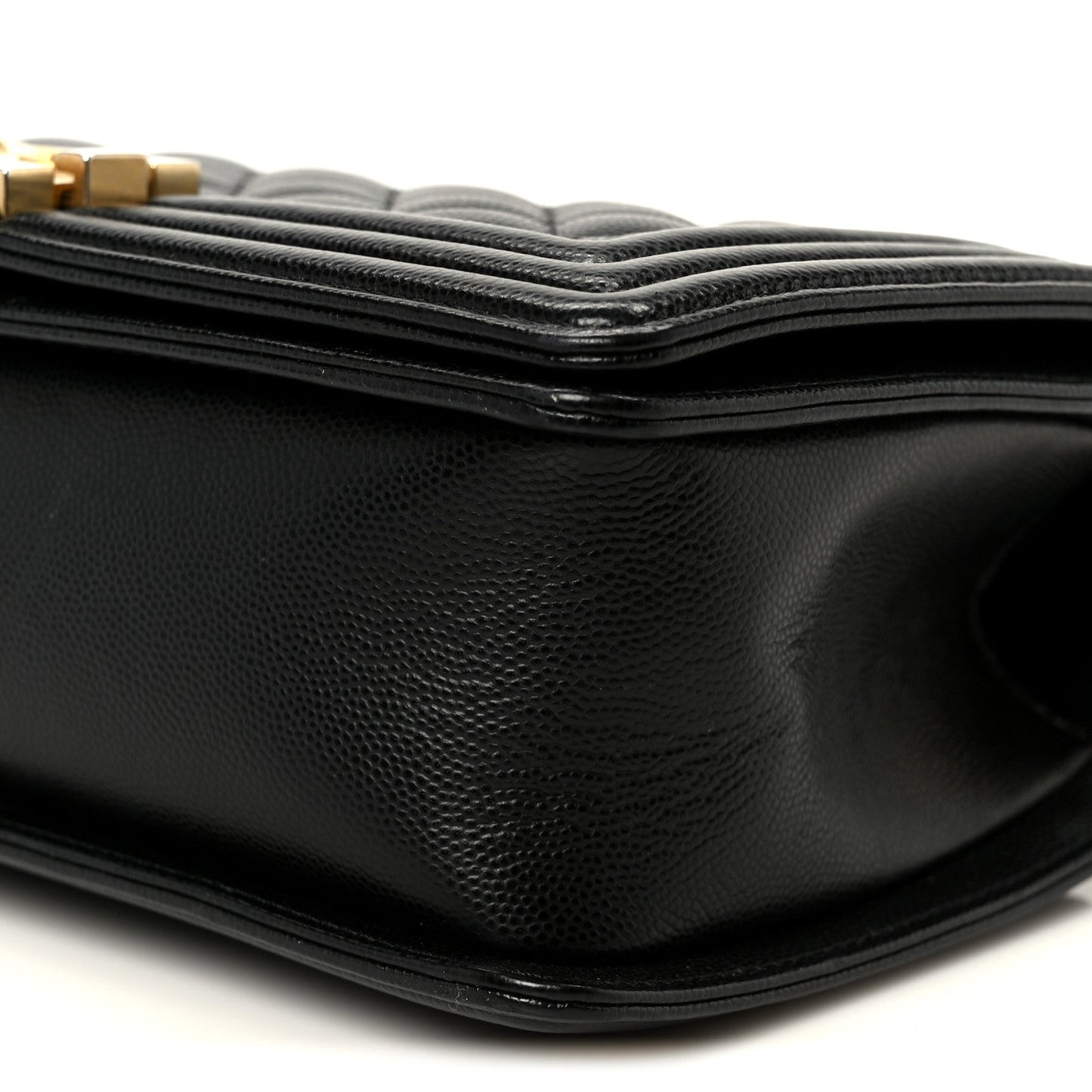 Caviar Quilted Medium Boy Flap Black