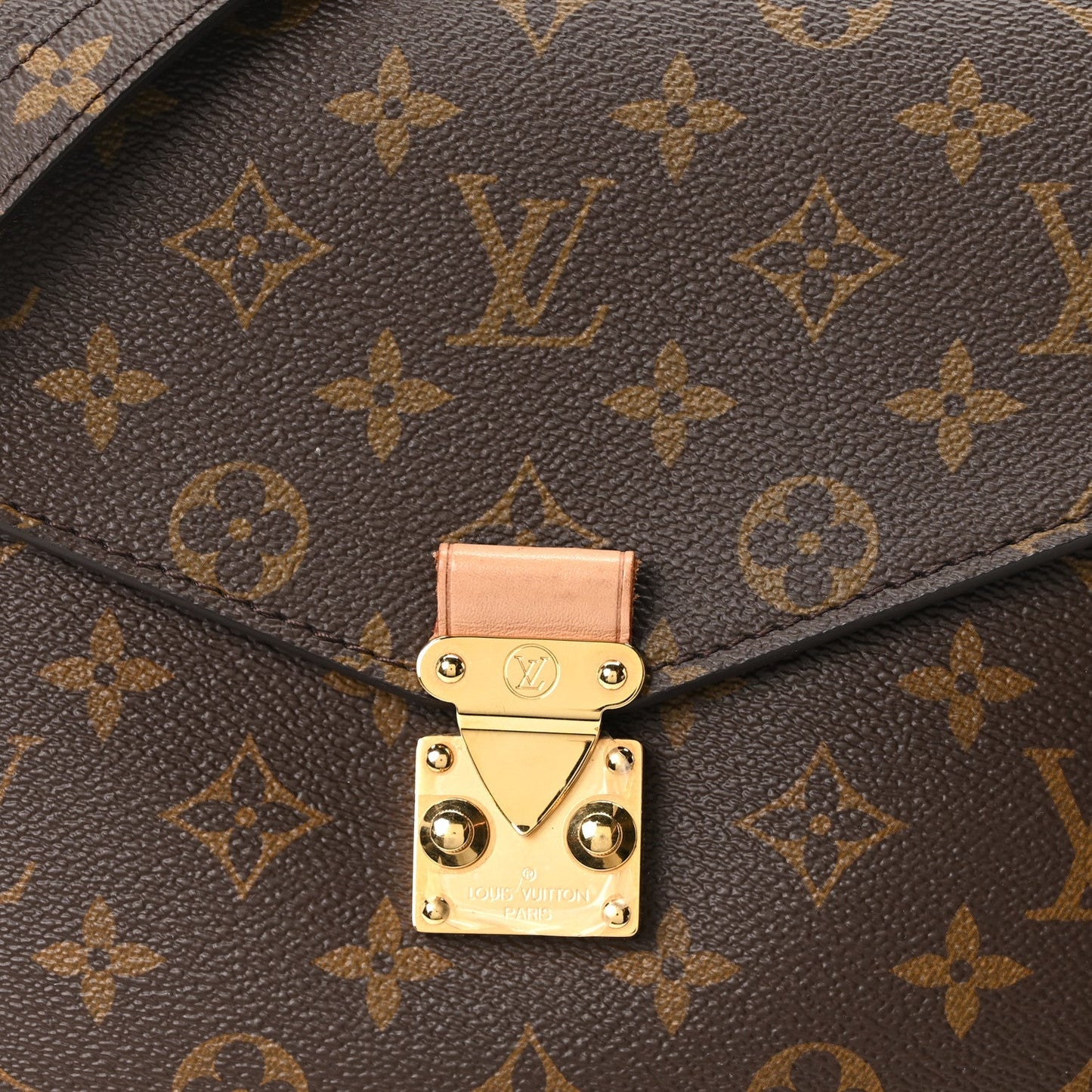 Monogram Pochette Metis