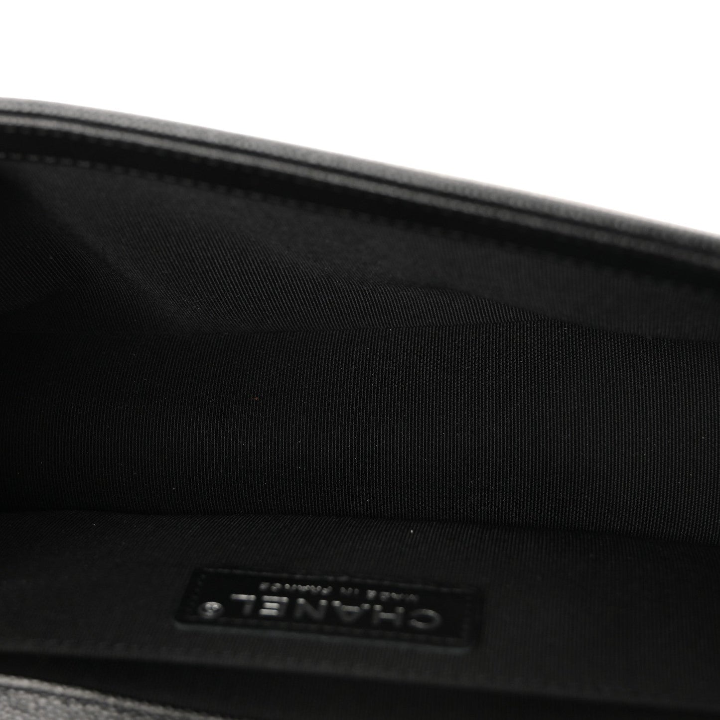 Caviar Quilted Medium Boy Flap Black