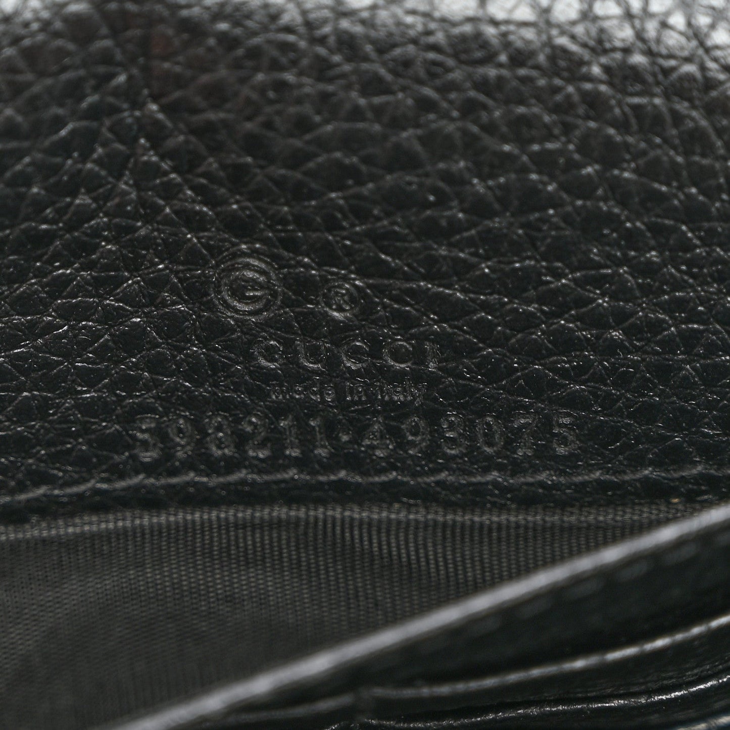 Pebbled Calfskin Soho Wallet On Chain Black