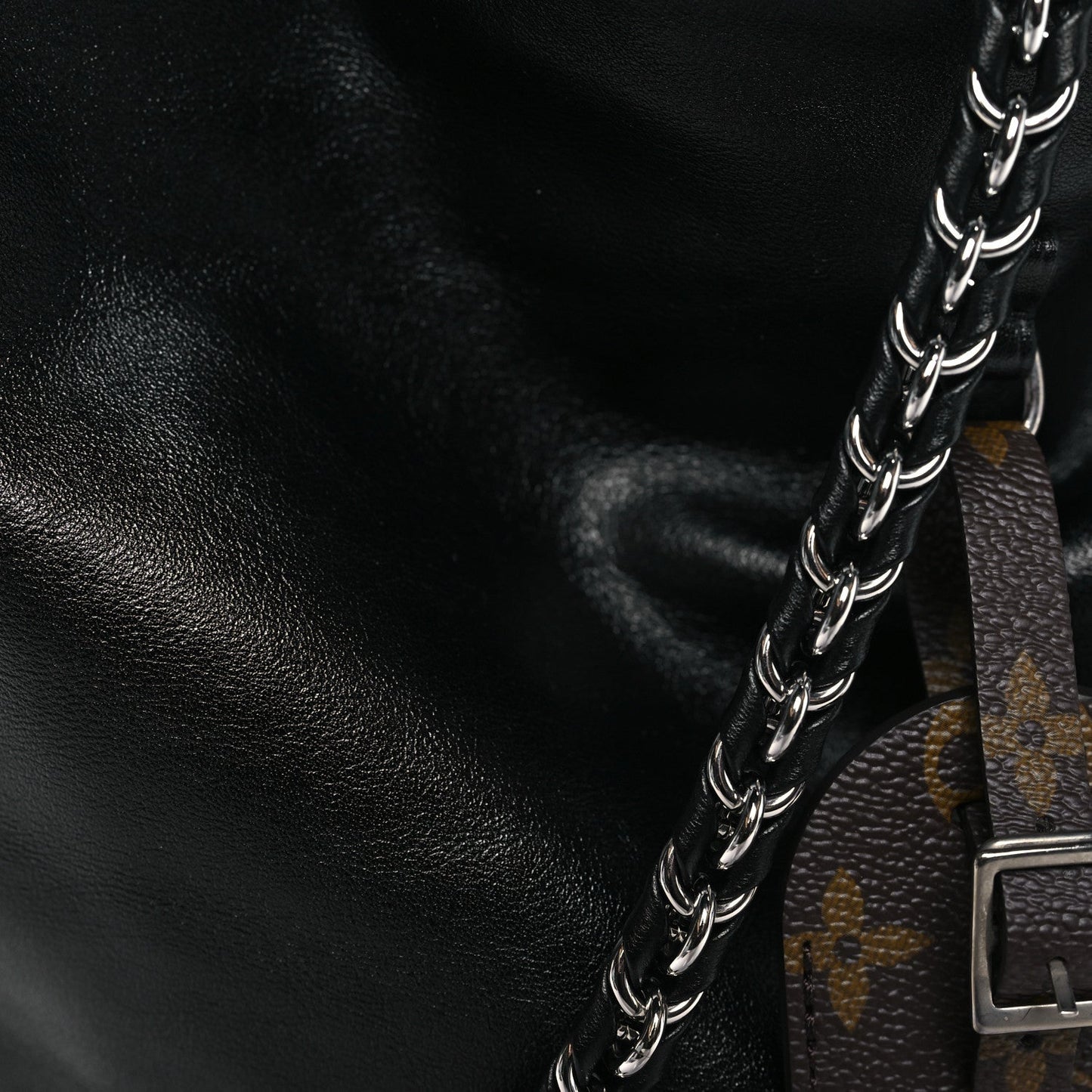 Calfskin Monogram Atlantis Vibe MM Black