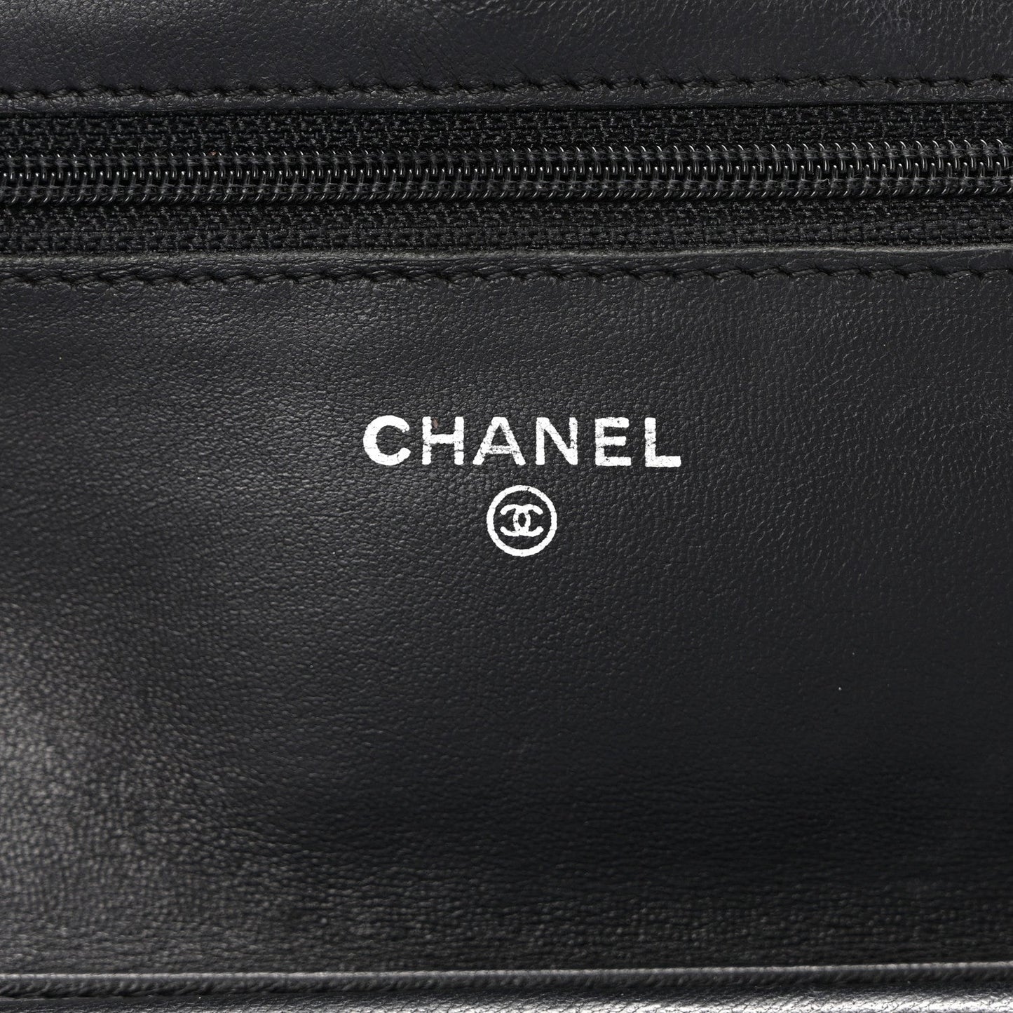 Lambskin Quilted Wallet On Chain WOC Black