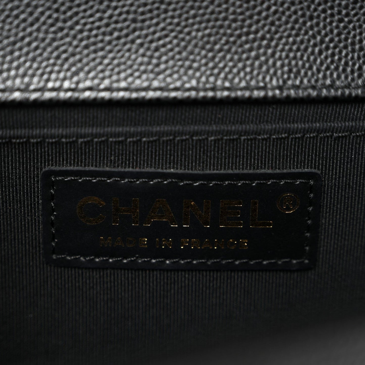 Caviar Quilted Medium Boy Flap Black