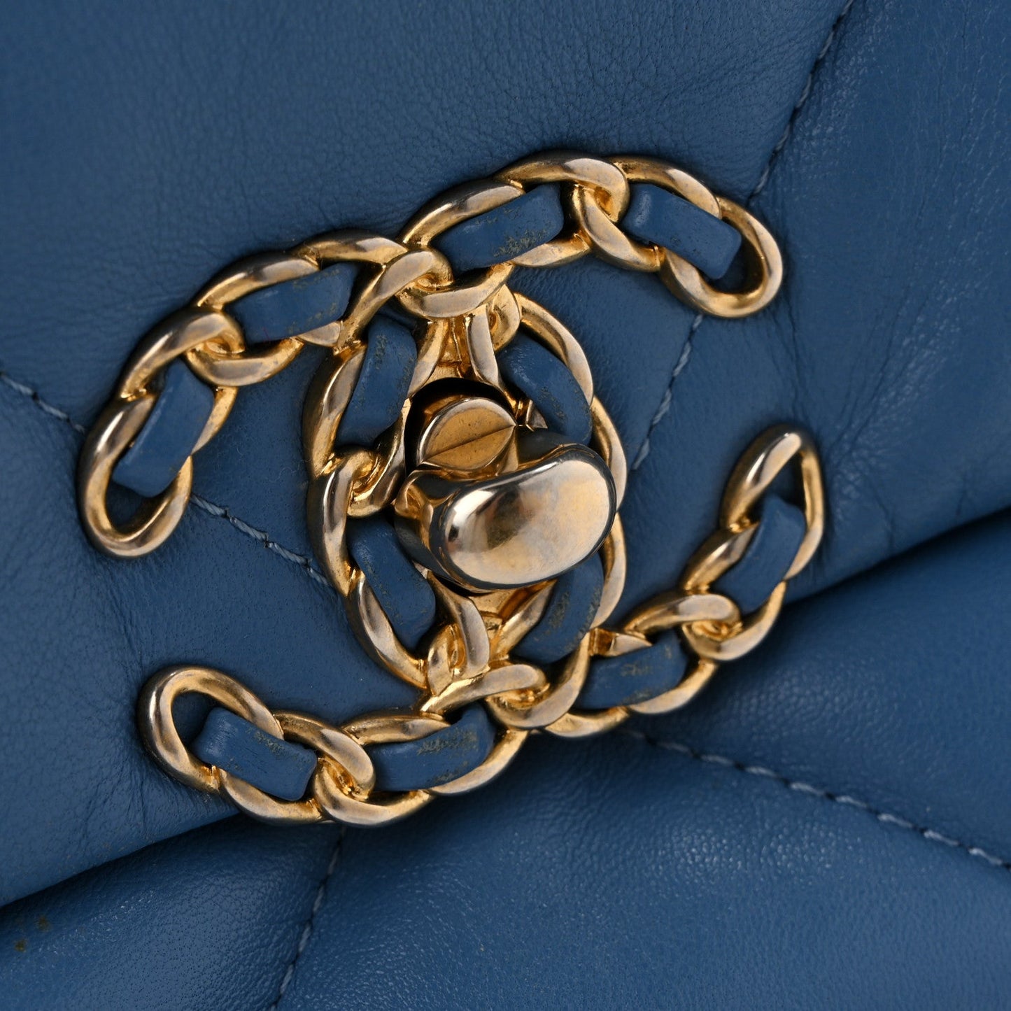 Lambskin Quilted Medium Chanel 19 Flap Blue