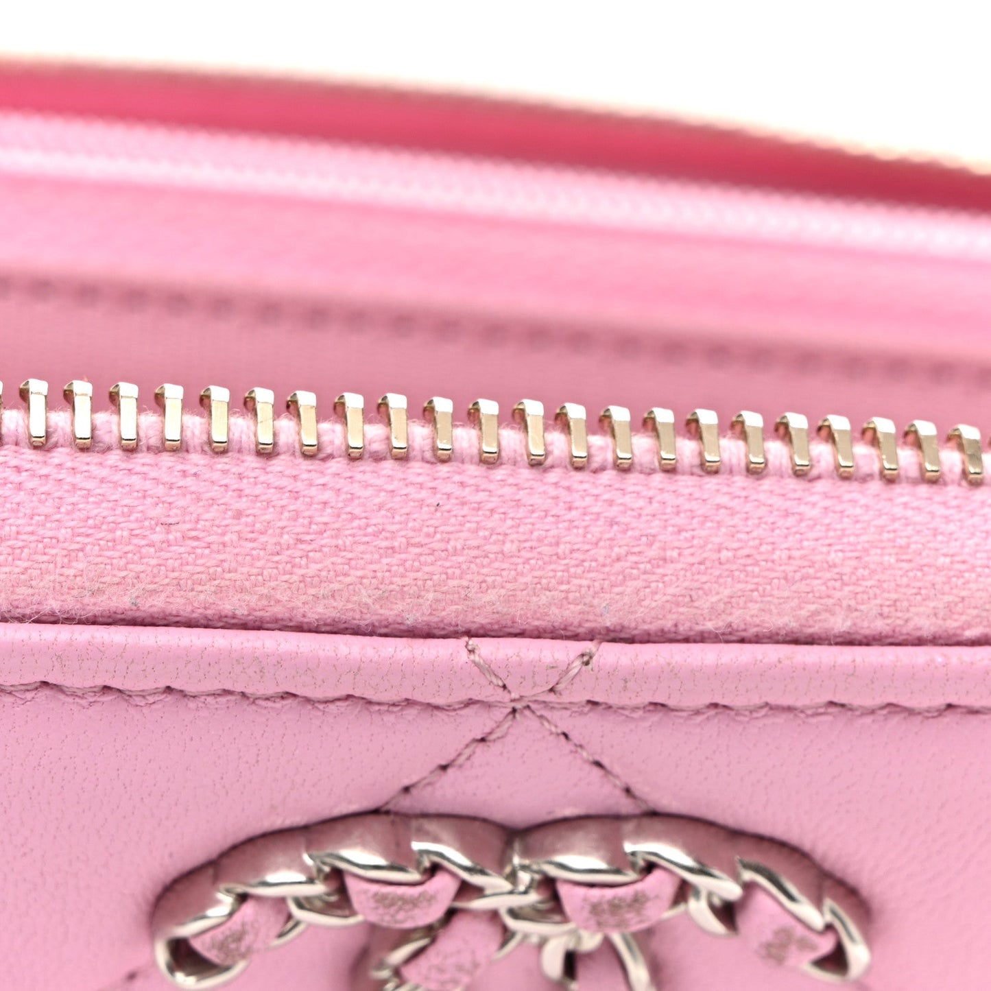 Lambskin Quilted Chanel 19 Zipped Wallet Light Pink