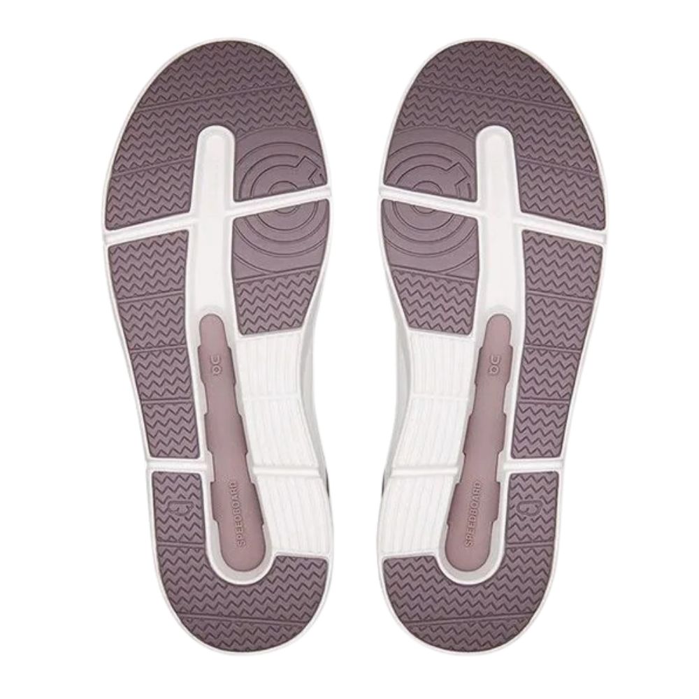 The Roger Advantage 1 Women's :White | Heron
