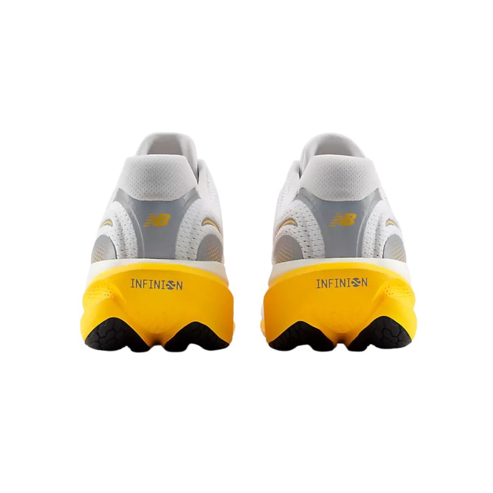 1080v15 Men’s :White | Satsuma Orange