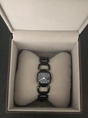 Gucci G Ladies Quartz 125 G Series Black Dial Bracelet Watch For Women - YA125504