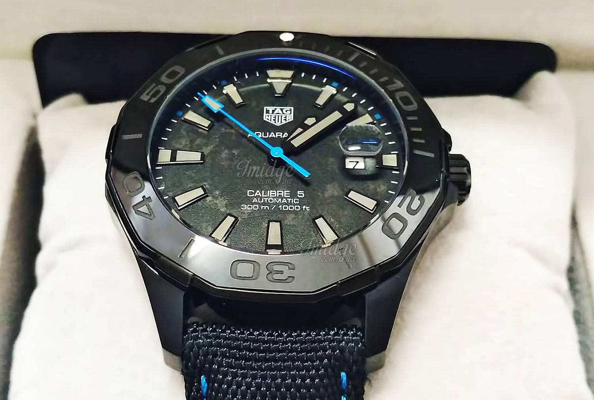 Tag Heuer Aquaracer Carbon Dial Watch for Men -  WBD218C.FC6447