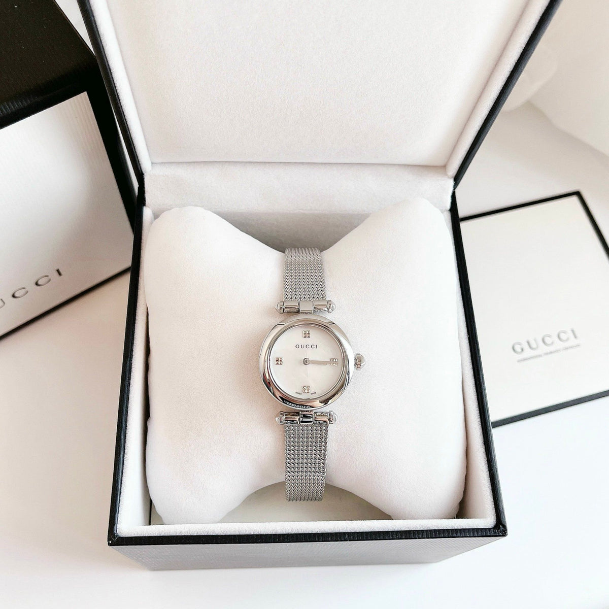 Gucci Diamantissima Quartz Diamonds Mother of Pearl Dial Silver Mesh Bracelet Watch for Women - YA141504